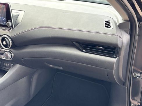 Used 2025 Nissan Sentra SV FWD image 33