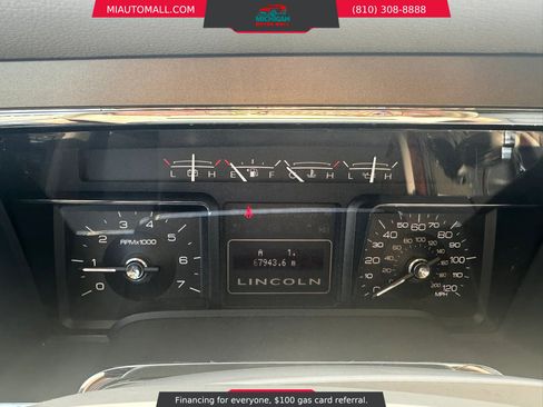Used 2012 Lincoln Navigator 4WD image 14