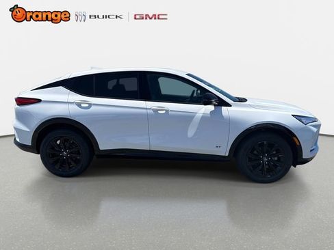 New 2026 Buick Envista Sport Touring w/ Convenience I Package FWD image 2