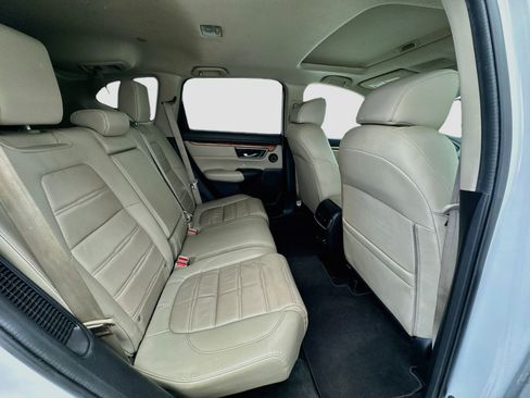 Used 2022 Honda CR-V Touring image 19