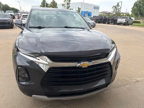Used 2021 Chevrolet Blazer LT FWD image 2