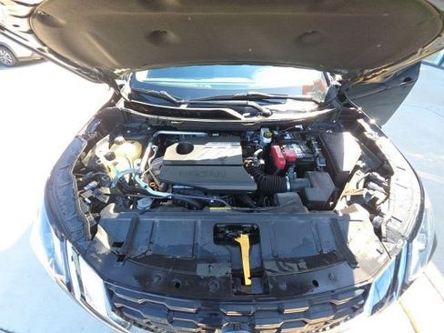 Used 2023 Nissan Rogue SV image 28