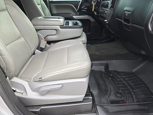 Used 2018 Chevrolet Silverado 1500 LT w/ All Star Edition image 31