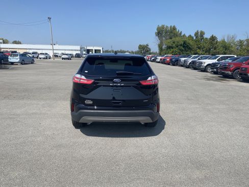 Certified 2024 Ford Edge SEL image 6