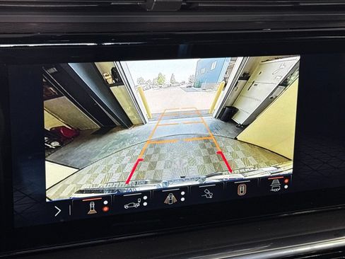 Certified 2024 GMC Sierra 1500 Denali Ultimate AWD/4WD image 24