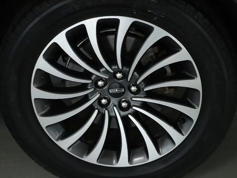 Used 2020 Lincoln Aviator Reserve w/ Class IV Trailer Tow Package image 39