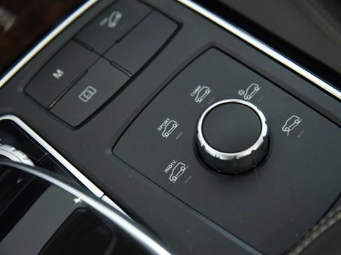 Used 2017 Mercedes-Benz GLE 350 4MATIC image 13