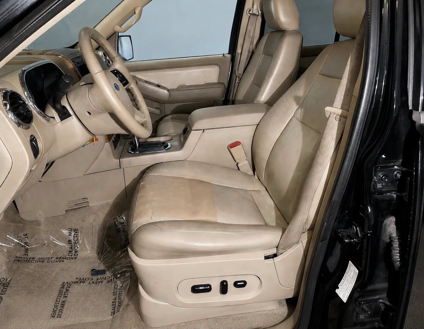 Used 2007 Ford Explorer Eddie Bauer AWD/4WD image 17