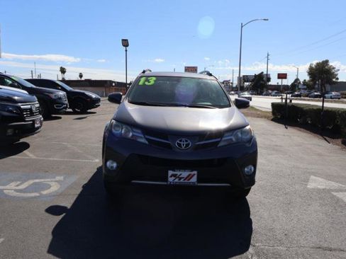 Used 2013 Toyota RAV4 XLE w/ Preferred Accessory Pkg FWD image 2
