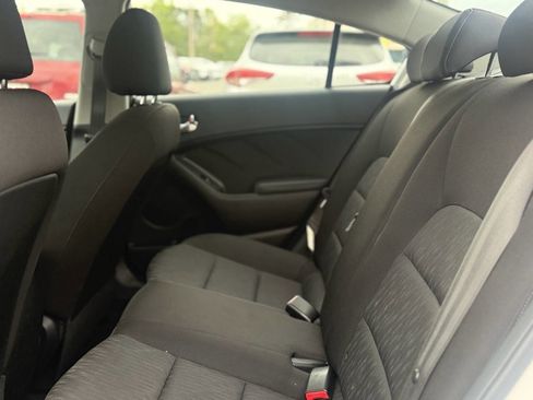 Used 2014 Kia Forte LX FWD image 12