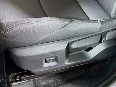 Certified 2025 Toyota Tacoma SR5 image 17