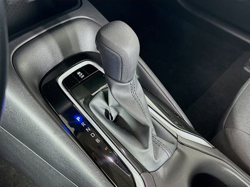 Used 2025 Toyota Corolla LE image 24