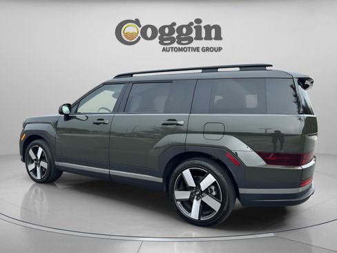 Used 2024 Hyundai Santa Fe Limited image 4