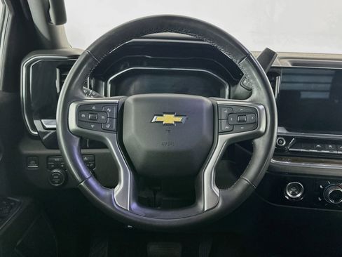 Used 2024 Chevrolet Silverado 1500 LT AWD/4WD image 17