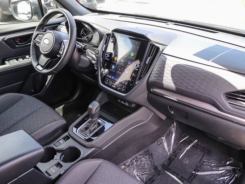 Certified 2025 Subaru Forester Premium AWD/4WD image 19
