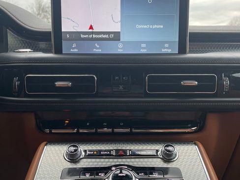 Used 2023 Lincoln Aviator Black Label w/ Dynamic Handling Package image 18