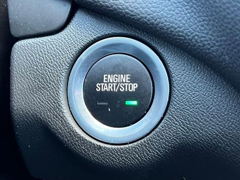 Used 2024 Chevrolet Equinox LT AWD/4WD image 30
