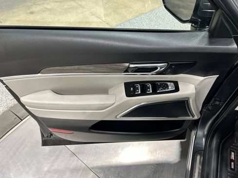 Used 2020 Kia Telluride SX w/ SX Prestige Package AWD/4WD image 15