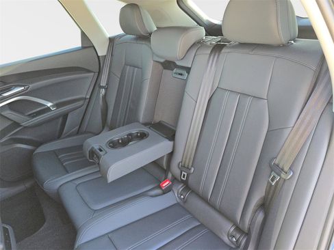 New 2025 Audi Q5 Premium image 14