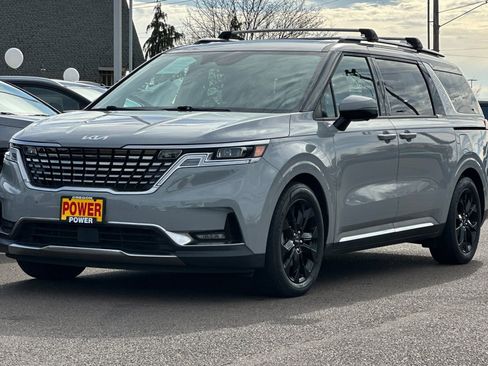 Used 2023 Kia Carnival SX Prestige FWD image 8