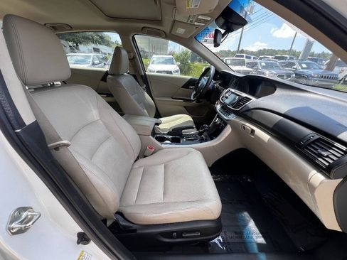Used 2013 Honda Accord Touring image 13