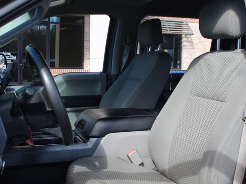 Used 2016 Ford F150 XLT w/ Equipment Group 302A Luxury image 15