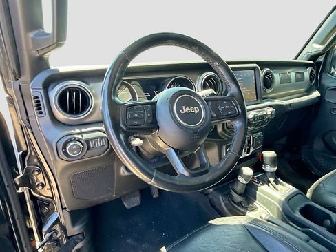 Used 2022 Jeep Gladiator Mojave AWD/4WD image 12