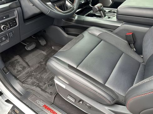 Used 2025 Ford F150 Raptor image 27