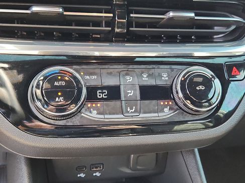 Used 2026 Buick Envista Sport Touring w/ Convenience I Package FWD image 16