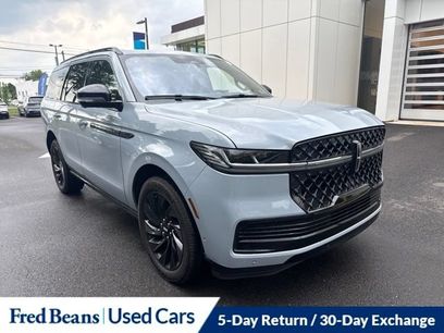 Used 2025 Lincoln Navigator Reserve w/ Jet Appearance Package