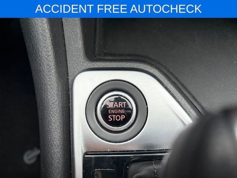 Used 2024 Nissan Sentra SV image 3