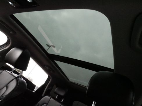 Used 2023 Kia Sorento X-Line EX image 32