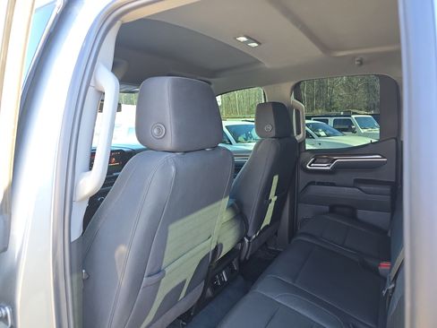 Used 2024 GMC Sierra 1500 Elevation image 17