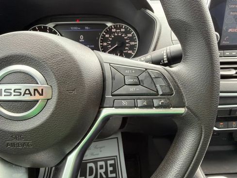 Used 2022 Nissan Altima 2.5 SV FWD image 20