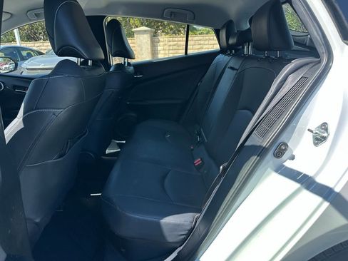Used 2022 Toyota Prius Prime XLE FWD image 9