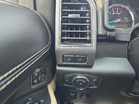 Used 2021 Ford Expedition Max Platinum AWD/4WD image 26