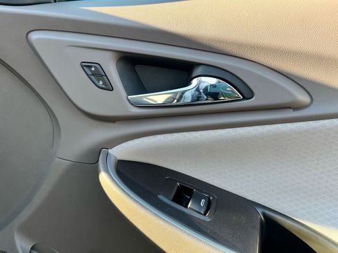 Used 2017 Chevrolet Malibu LS w/ LPO, Convenience Package 2 image 15