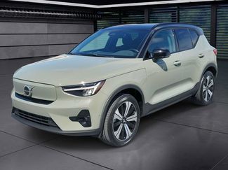 Used 2023 Volvo XC40 Recharge Plus AWD/4WD video 1
