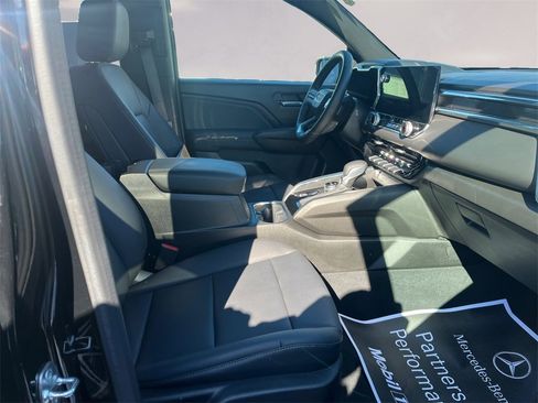 Used 2024 GMC Canyon Elevation w/ Elevation Premium Package image 11