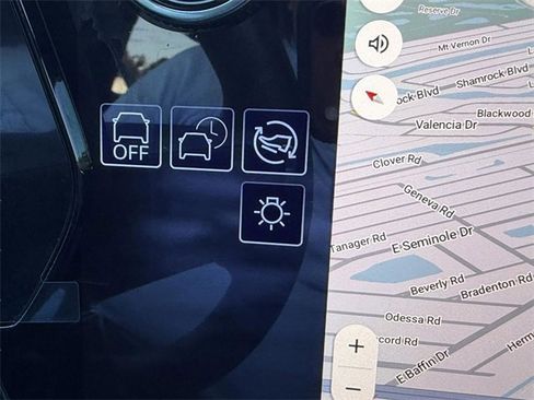 New 2026 Chevrolet Equinox EV LT w/ Midnight Package image 26