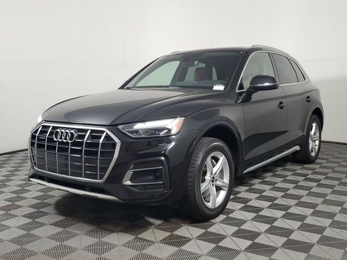 Used 2021 Audi Q5 2.0T Premium w/ Convenience Package AWD/4WD image 3