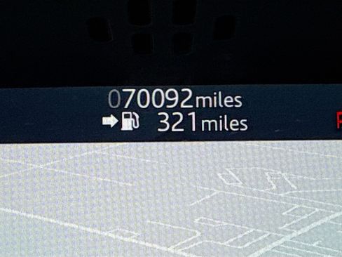 Used 2020 Land Rover Defender 110 HSE image 41