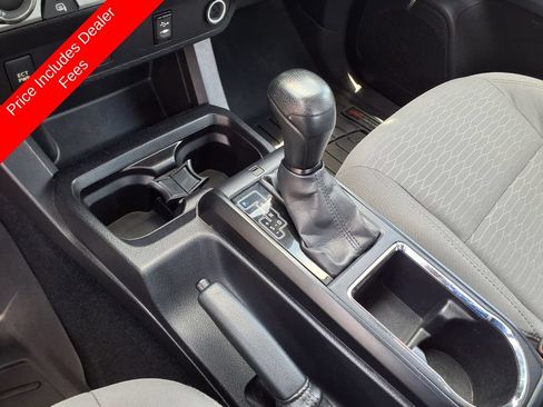 Used 2017 Toyota Tacoma SR AWD/4WD image 20