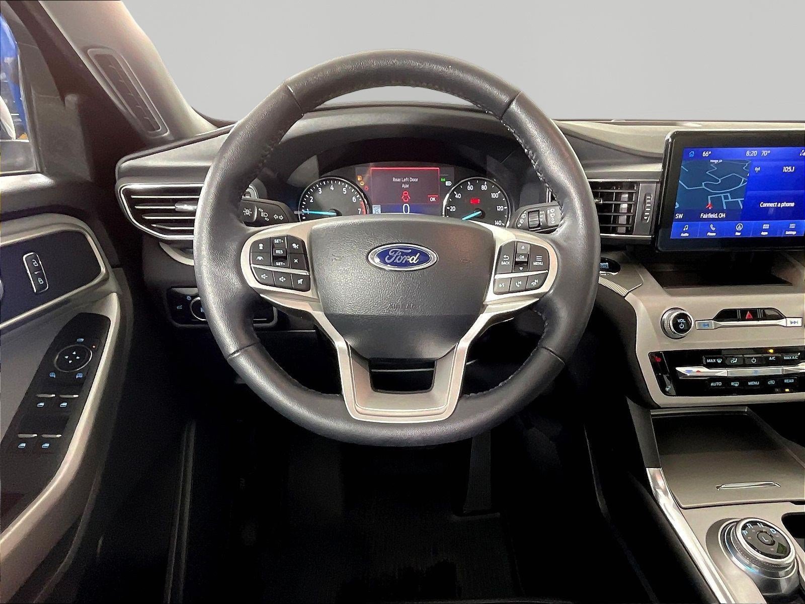 Used 2024 Ford Explorer XLT w/ Equipment Group 202A AWD/4WD image 8
