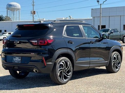New 2026 Chevrolet TrailBlazer RS w/ Driver Confidence Package image 5