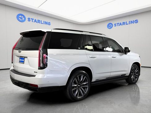 Certified 2021 Cadillac Escalade Sport Platinum AWD/4WD image 9