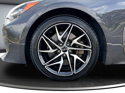 Used 2022 Kia Stinger GT-Line w/ Sun & Sound Package RWD image 34