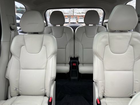 Used 2023 Volvo XC90 B6 Ultimate w/ Protection Package image 15