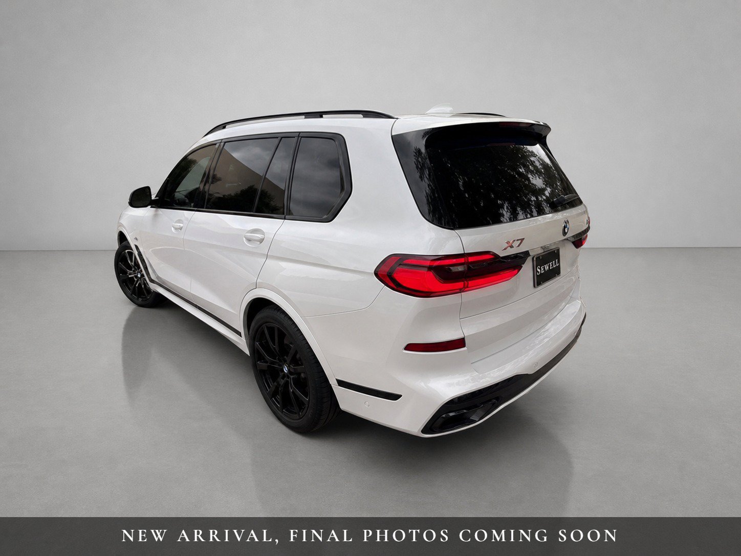 Used 2027 BMW X7 xDrive40i AWD/4WD image 5