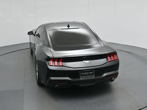 Used 2024 Ford Mustang Coupe RWD image 33